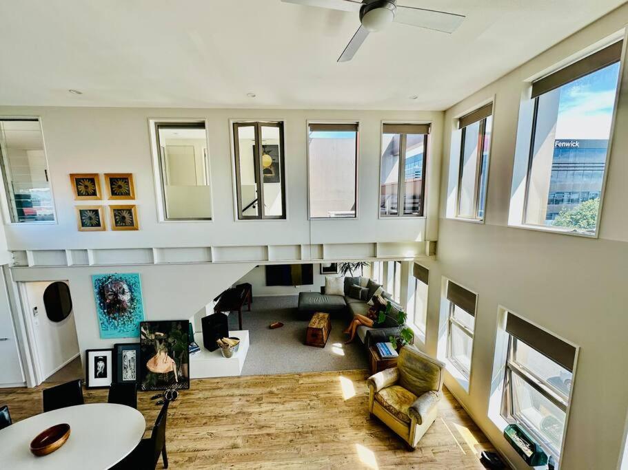 Stunning New York Loft Gallery ไครสต์เชิร์ช ภายนอก รูปภาพ